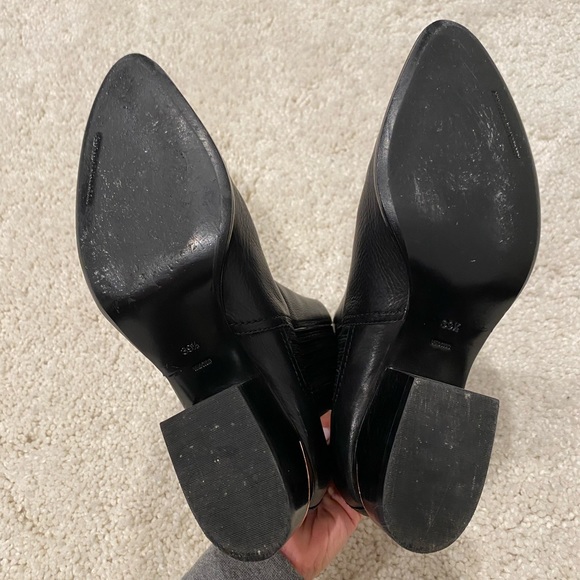 COPY - Alexander Wang Anouck Chelsea Boots - Picture 4 of 4